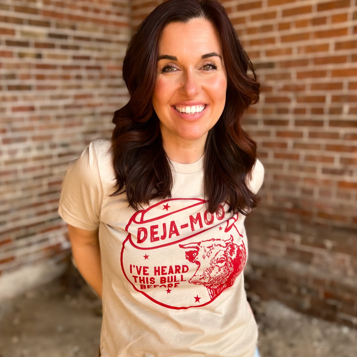 DEJA MOO - Tan Graphic Tee