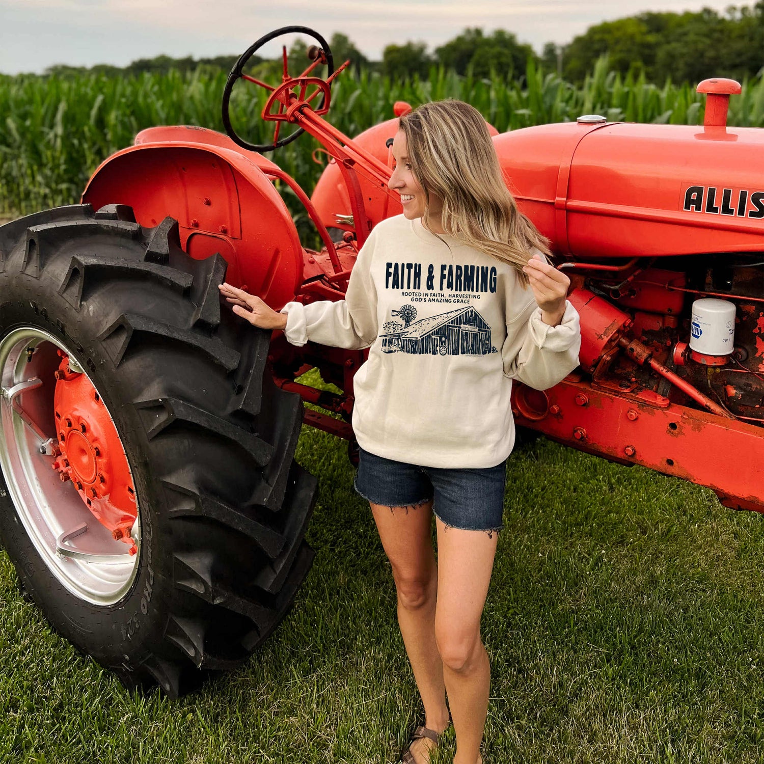 FAITH & FARMING - Crewneck Sweatshirt